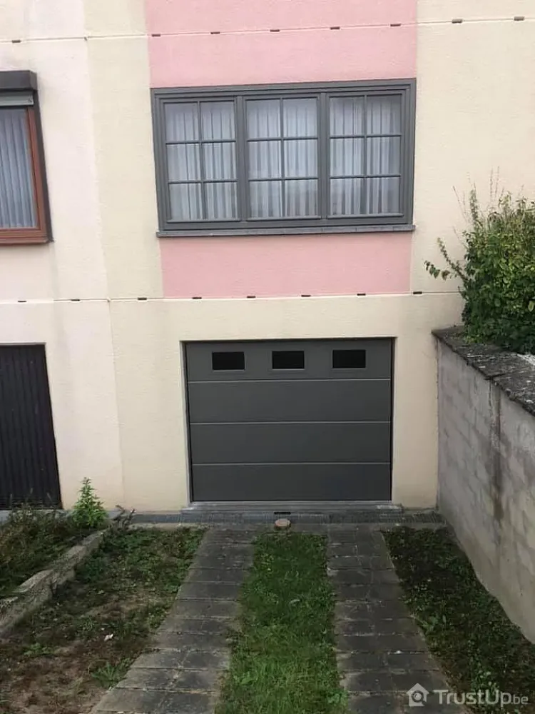 Portes de garages (2)